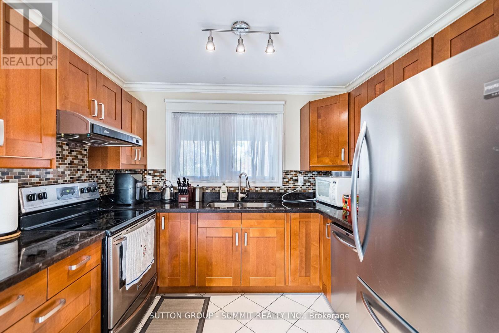 4284 SAWMILL VALLEY DRIVE - 21