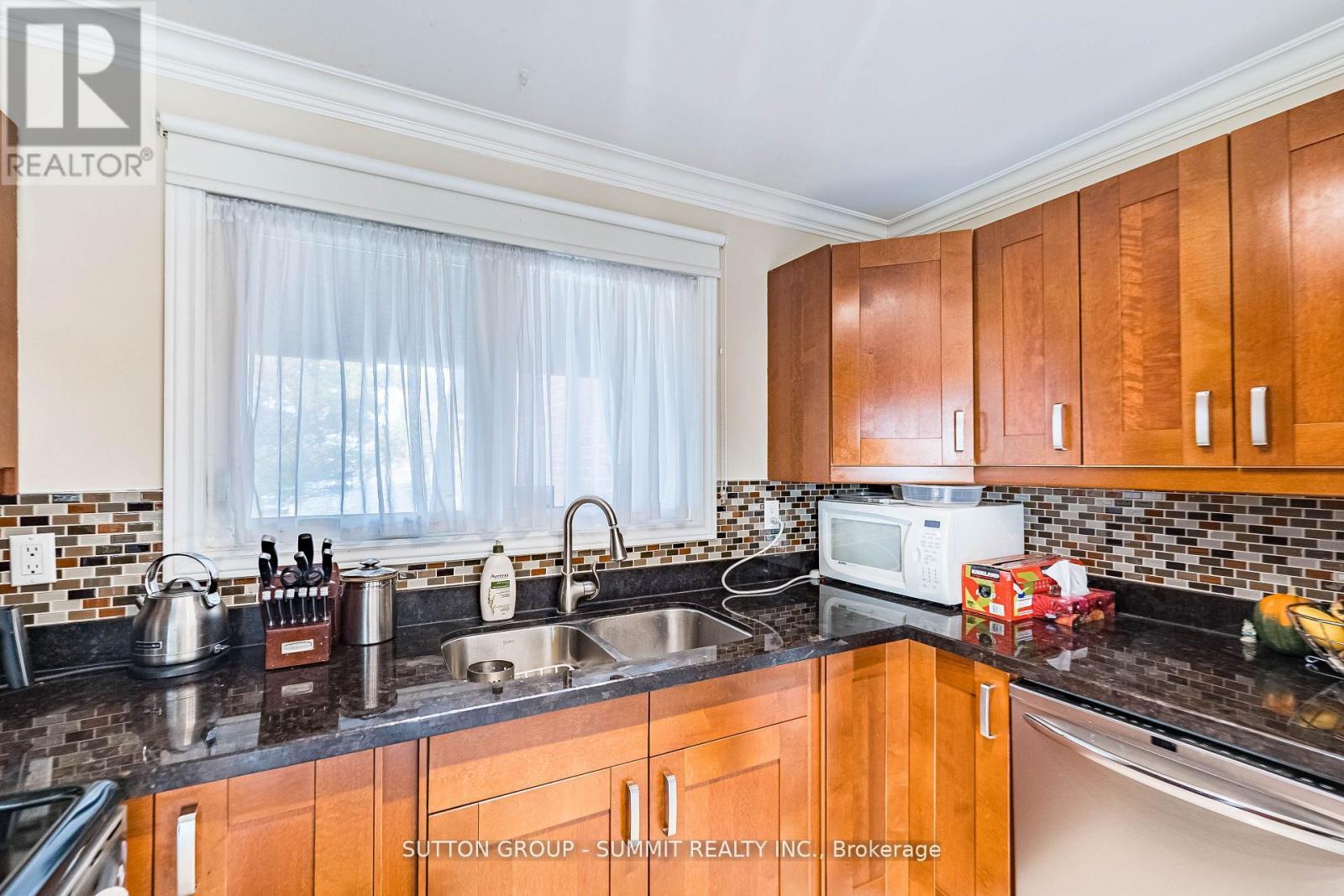 4284 SAWMILL VALLEY DRIVE - 22