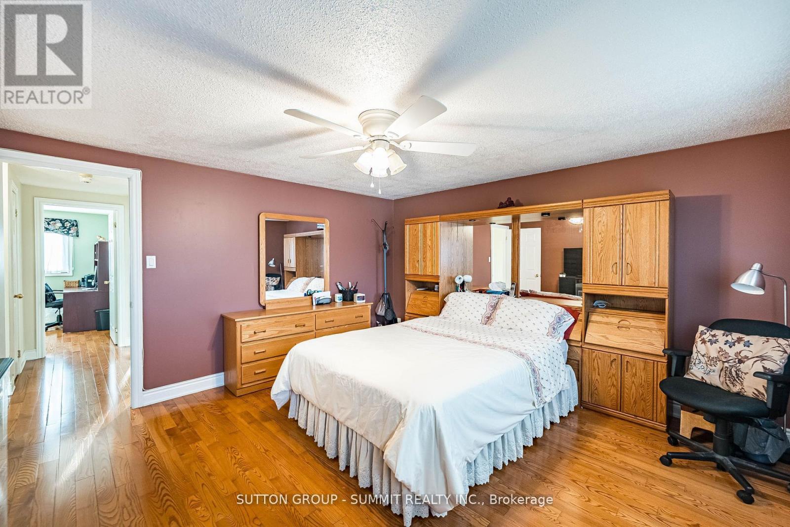 4284 SAWMILL VALLEY DRIVE - 27