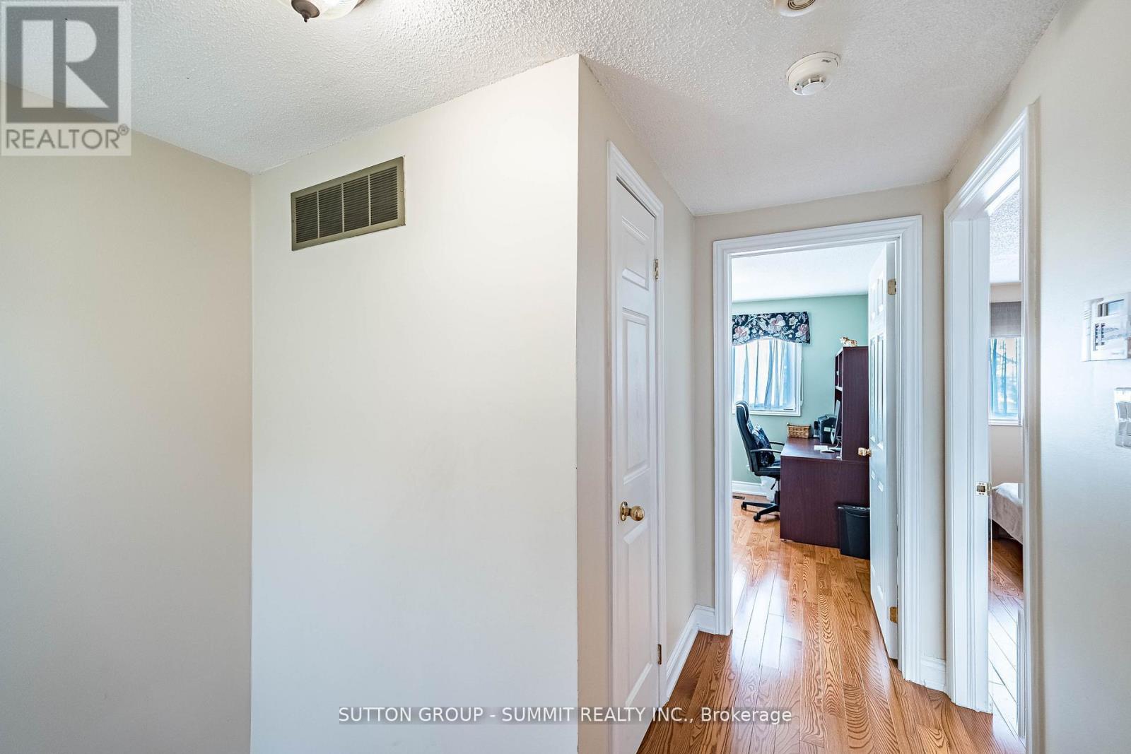 4284 SAWMILL VALLEY DRIVE - 31