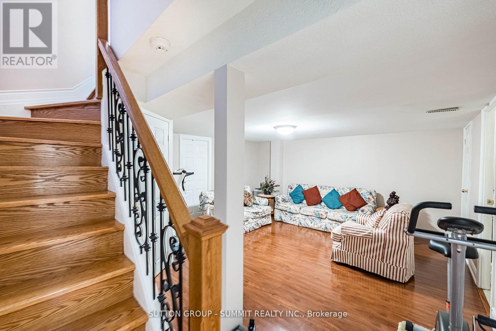 4284 SAWMILL VALLEY DRIVE - 38