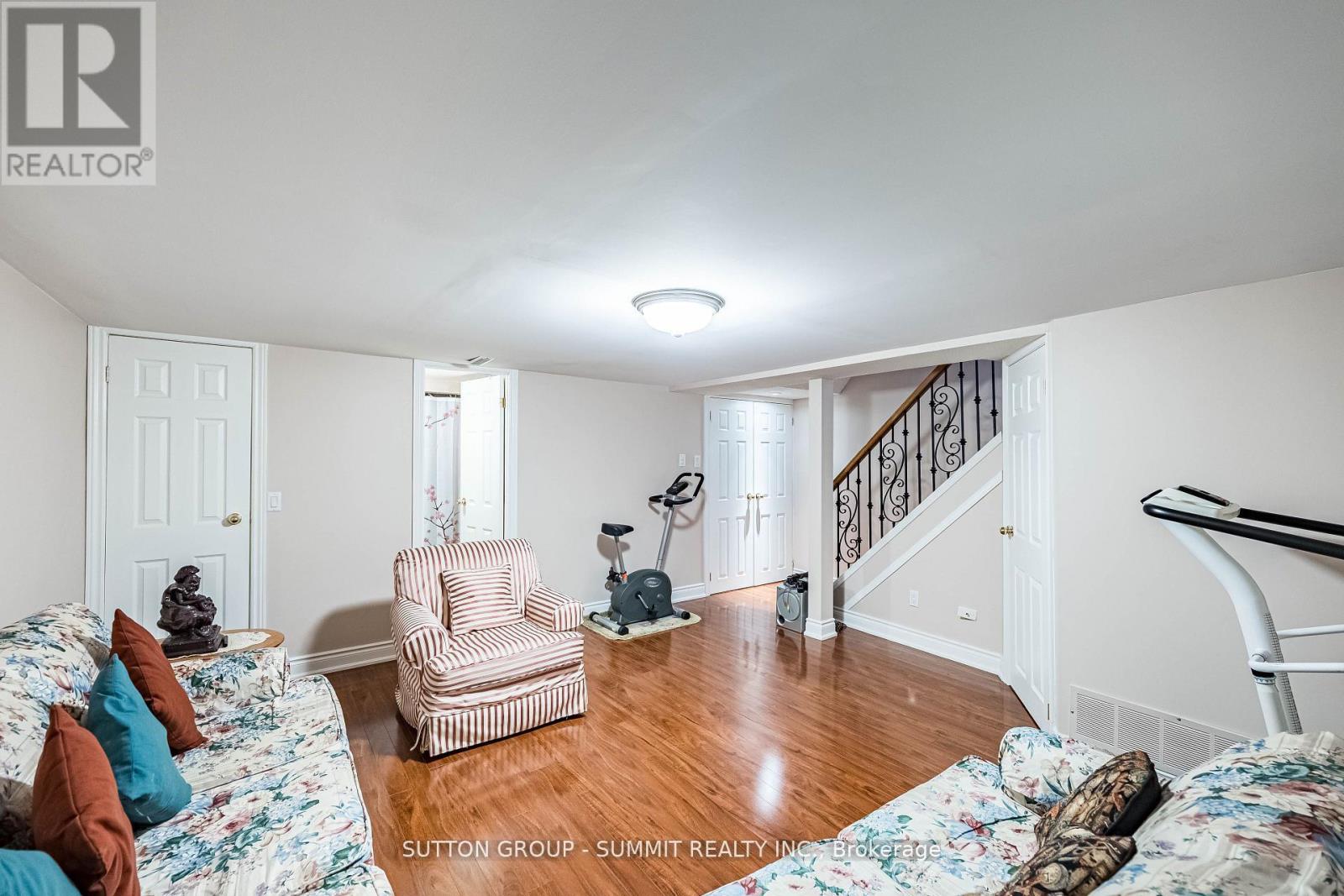 4284 SAWMILL VALLEY DRIVE - 39