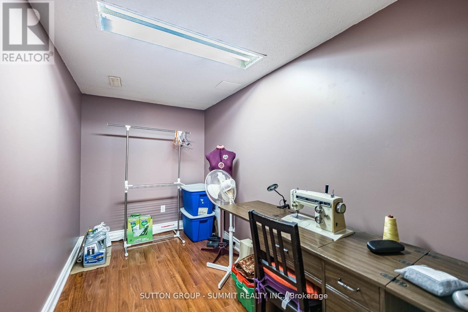 4284 SAWMILL VALLEY DRIVE - 41