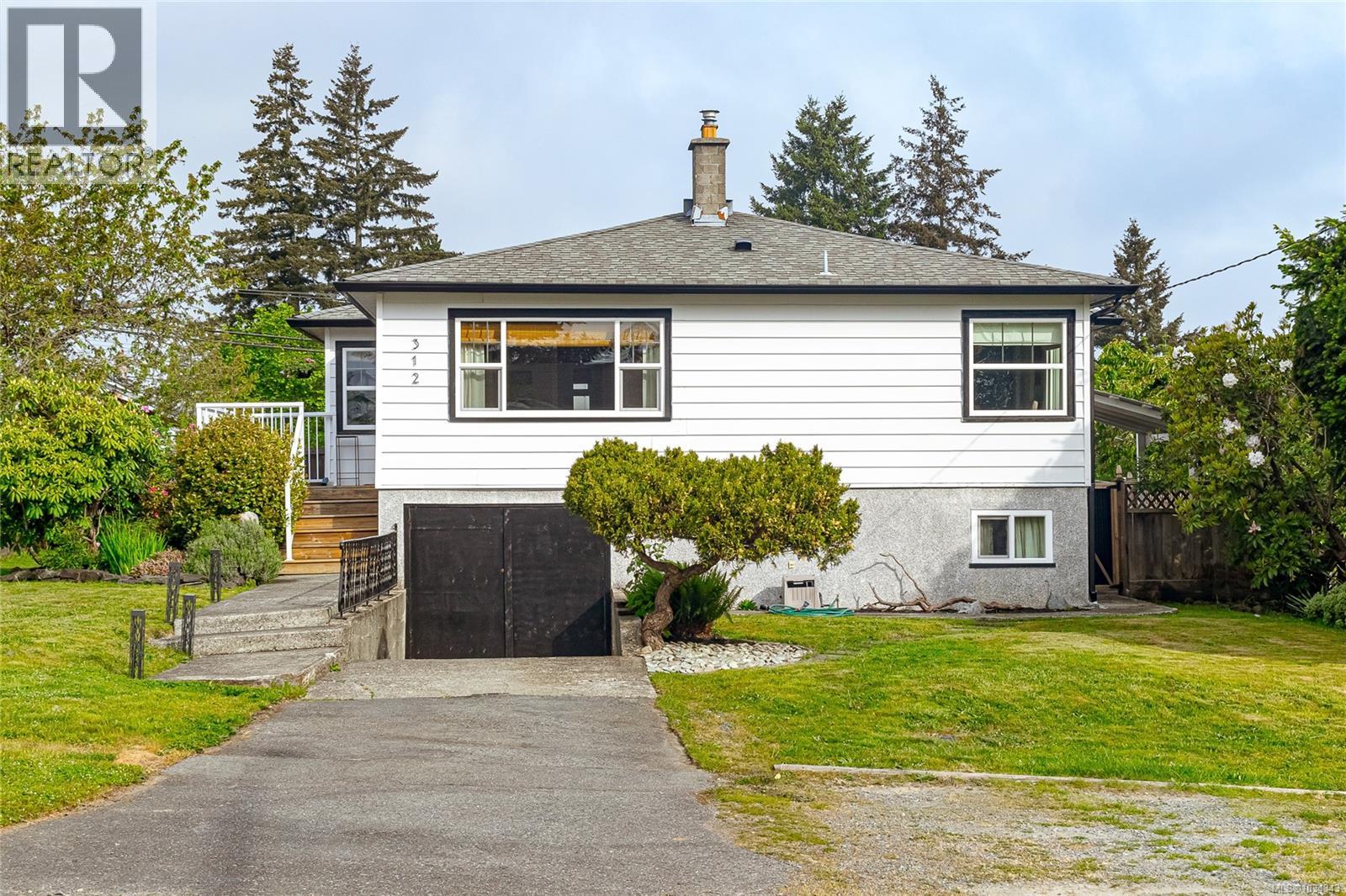 312 Warren St - 2