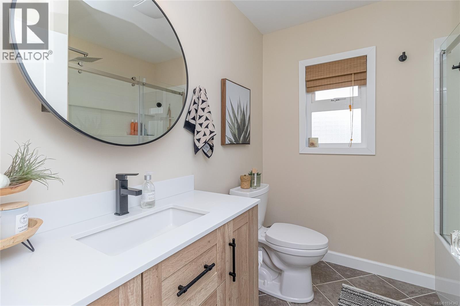 312 Warren St - 25