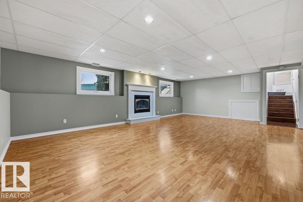 3772 30 ST NW, Edmonton