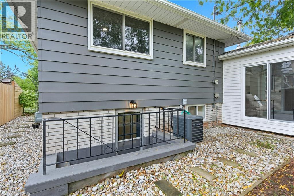 278 PURNELL Place, Burlington, Ontario, L7L4N2 — Photo 21