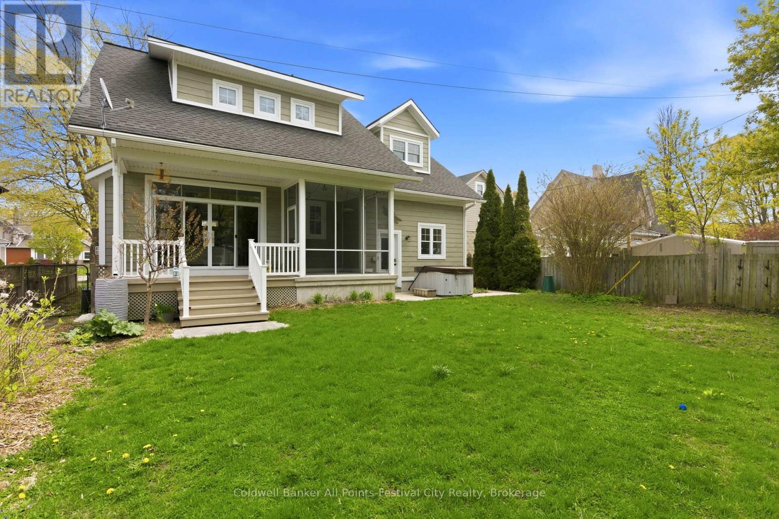 56 WELLINGTON STREET S - 43