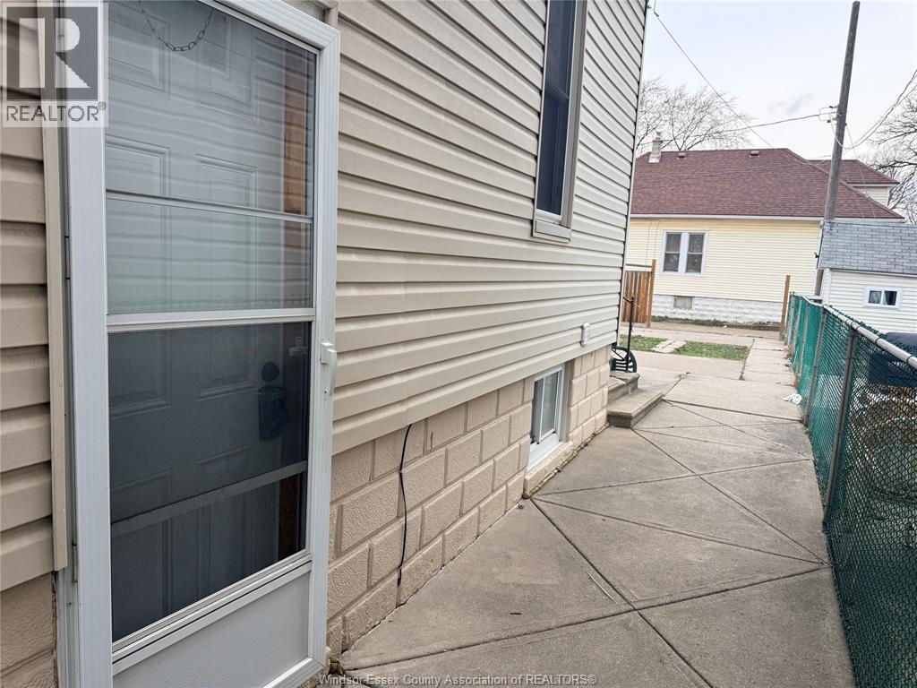 1378 ERIE STREET East Unit# LOWER, Windsor, Ontario, N9A3Z7 — Photo 5