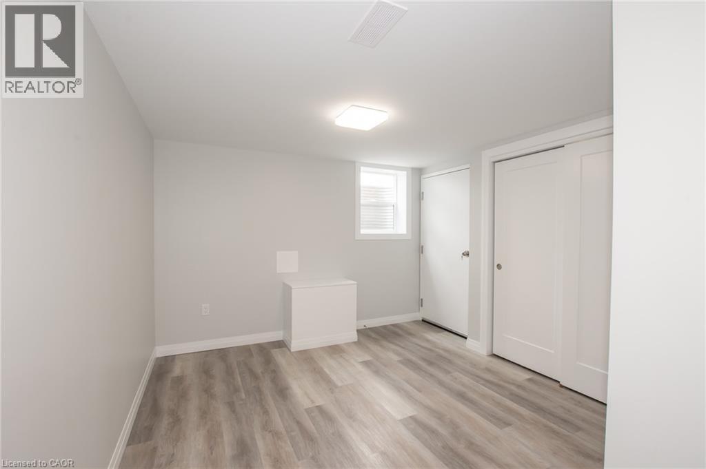 34 HIGHCOURT Crescent Unit# Lower, St. Catharines, Ontario, L2M3M6 — Photo 14