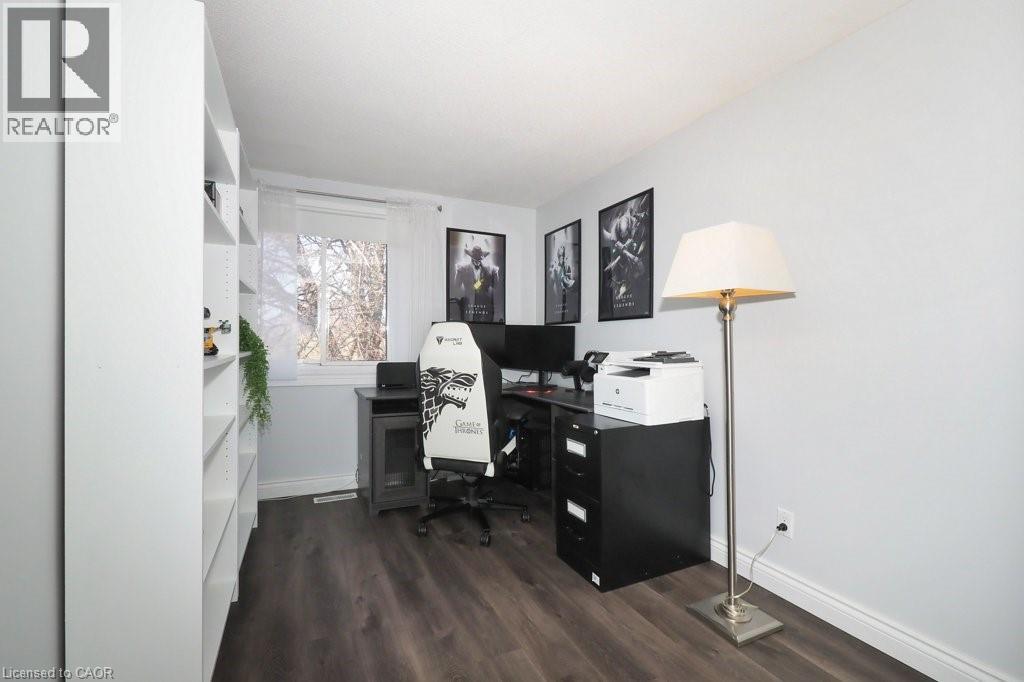279 SANDOWNE Drive Unit# 32, Waterloo, Ontario, N2K2C1 — Photo 32