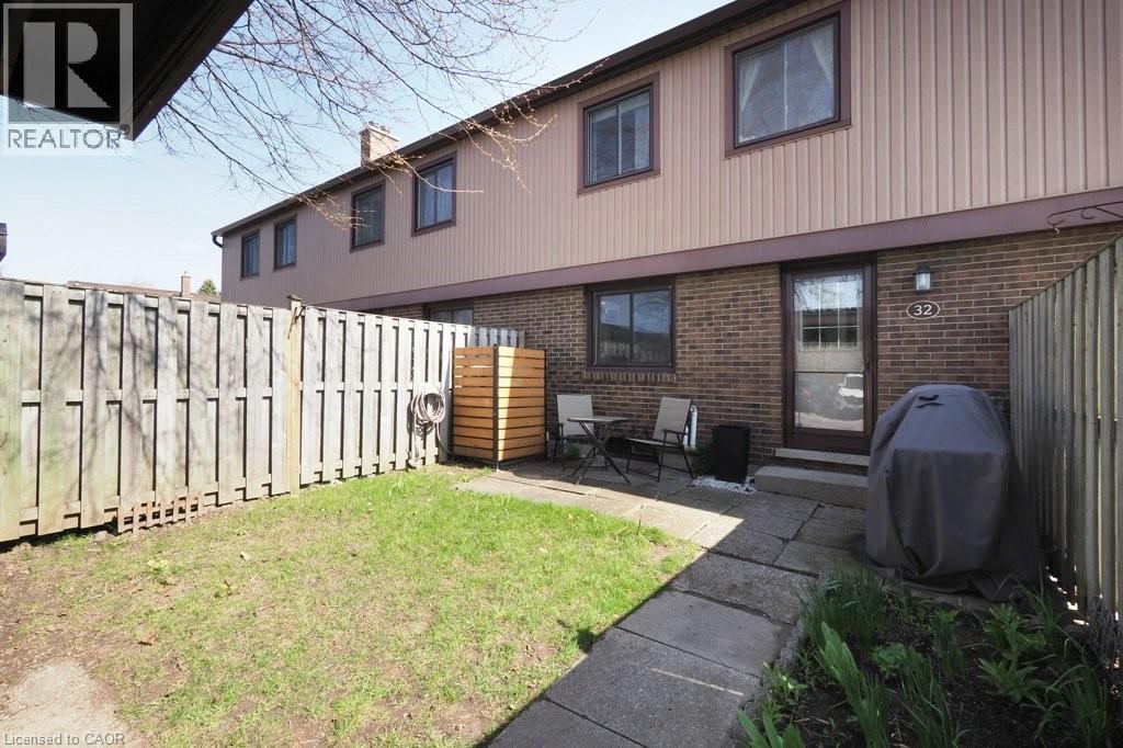 279 SANDOWNE Drive Unit# 32, Waterloo, Ontario, N2K2C1 — Photo 8