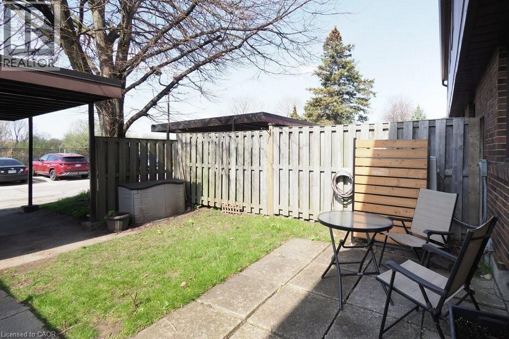 279 SANDOWNE Drive Unit# 32, Waterloo, Ontario, N2K2C1 — Photo 22