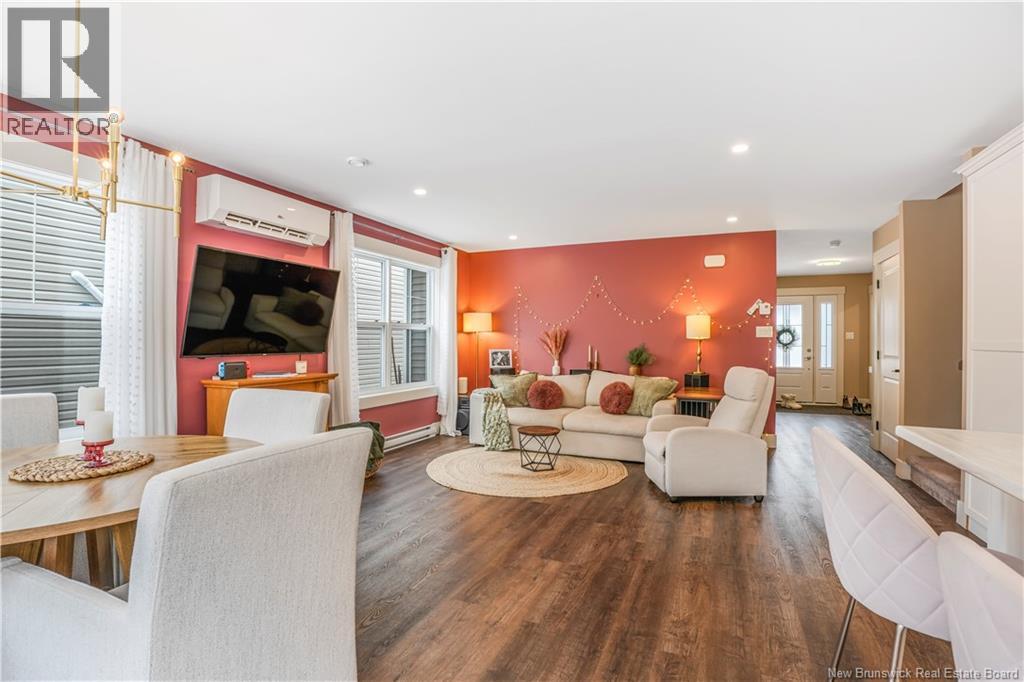 45 WEAVERS Way - 8