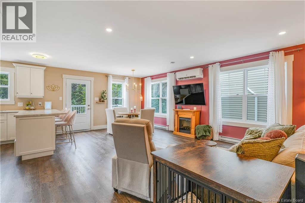 45 WEAVERS Way - 17