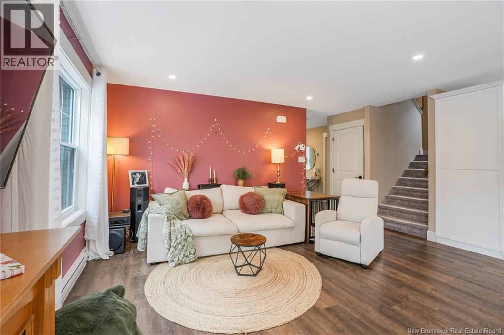 45 WEAVERS Way - 11