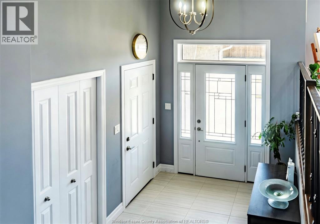 99 Davis, Amherstburg, Ontario, N9V0B9 — Photo 2