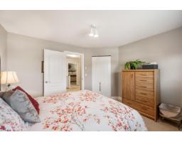 8428 215 Street, Langley, BC V1M2M1 Photo 23