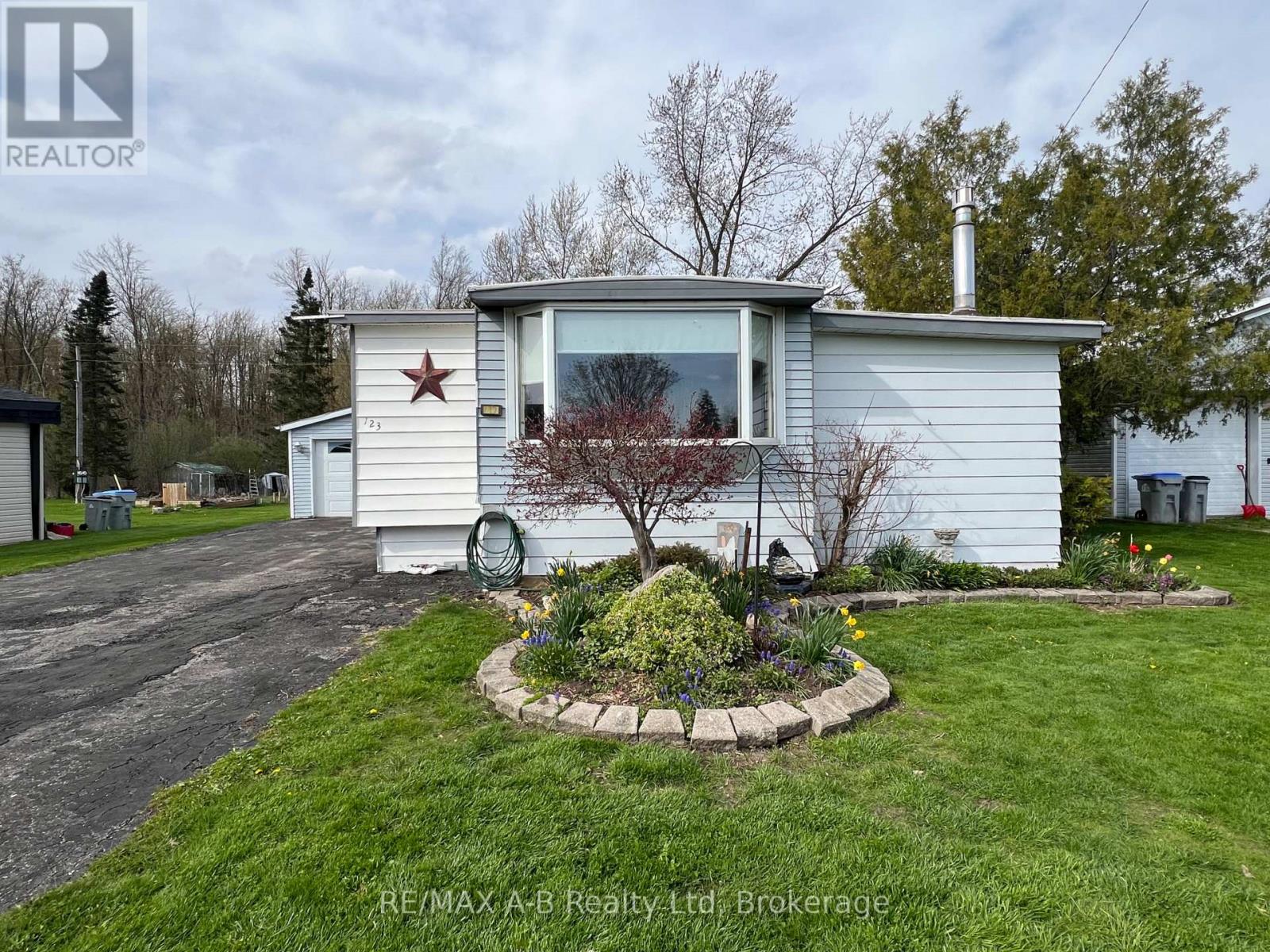123 ASH STREET - 2