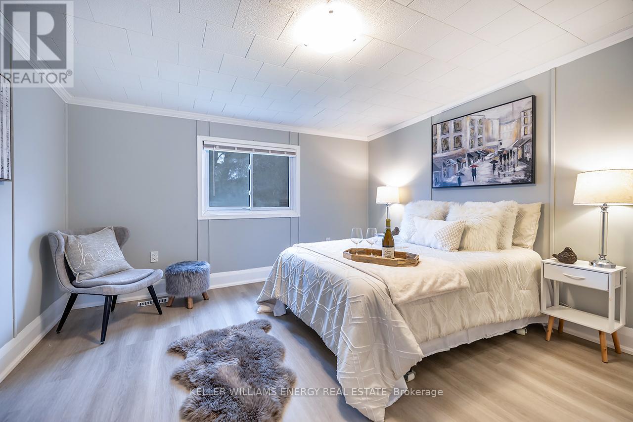 739 KING STREET W - 20