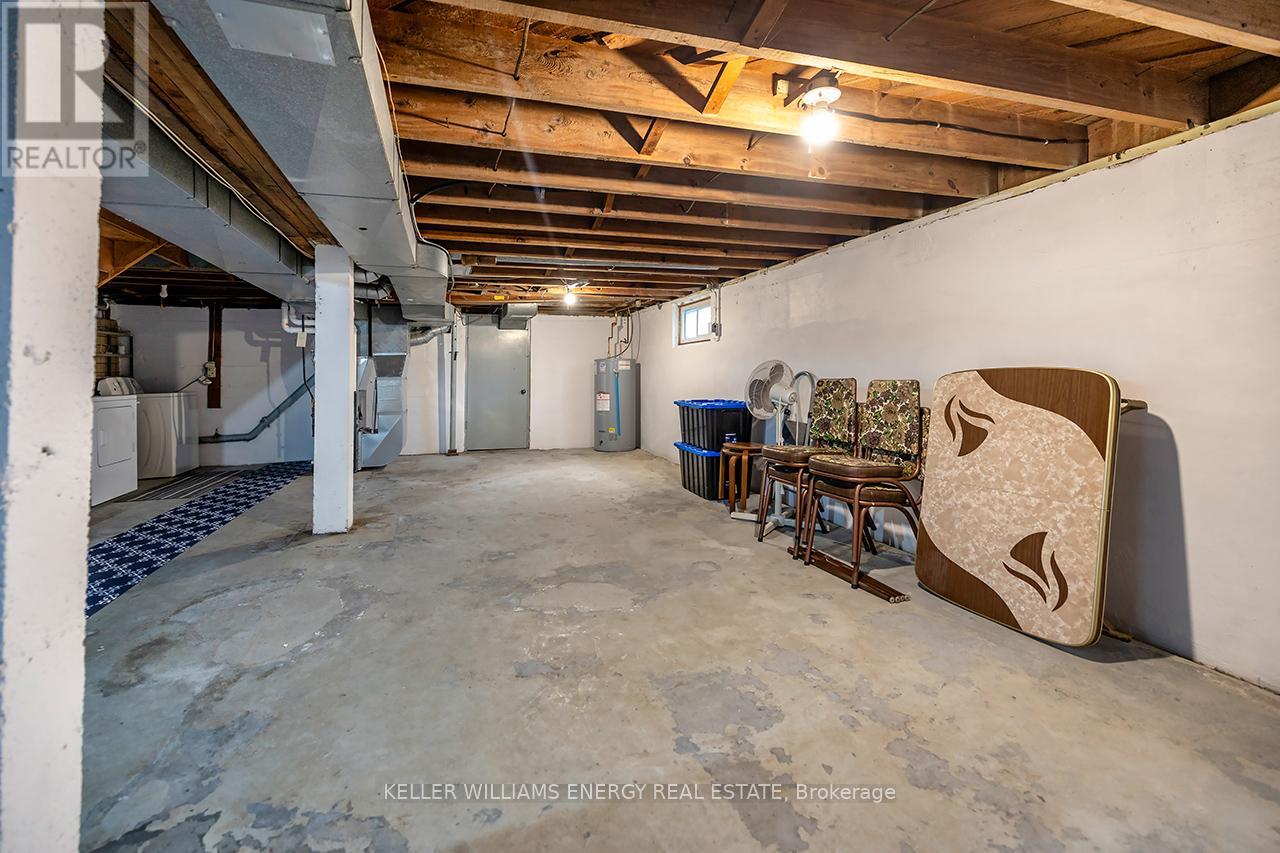 739 KING STREET W - 27