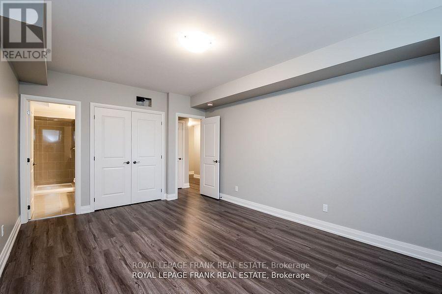 16028 SIMCOE STREET - 24