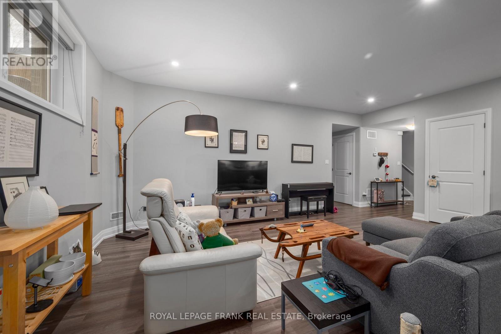 16040 SIMCOE STREET - 16