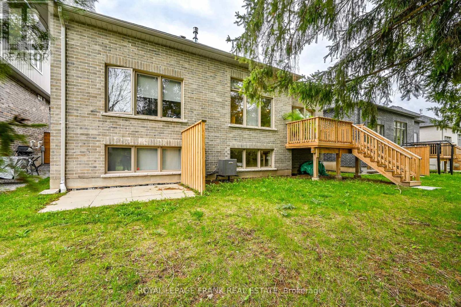 16040 SIMCOE STREET - 31