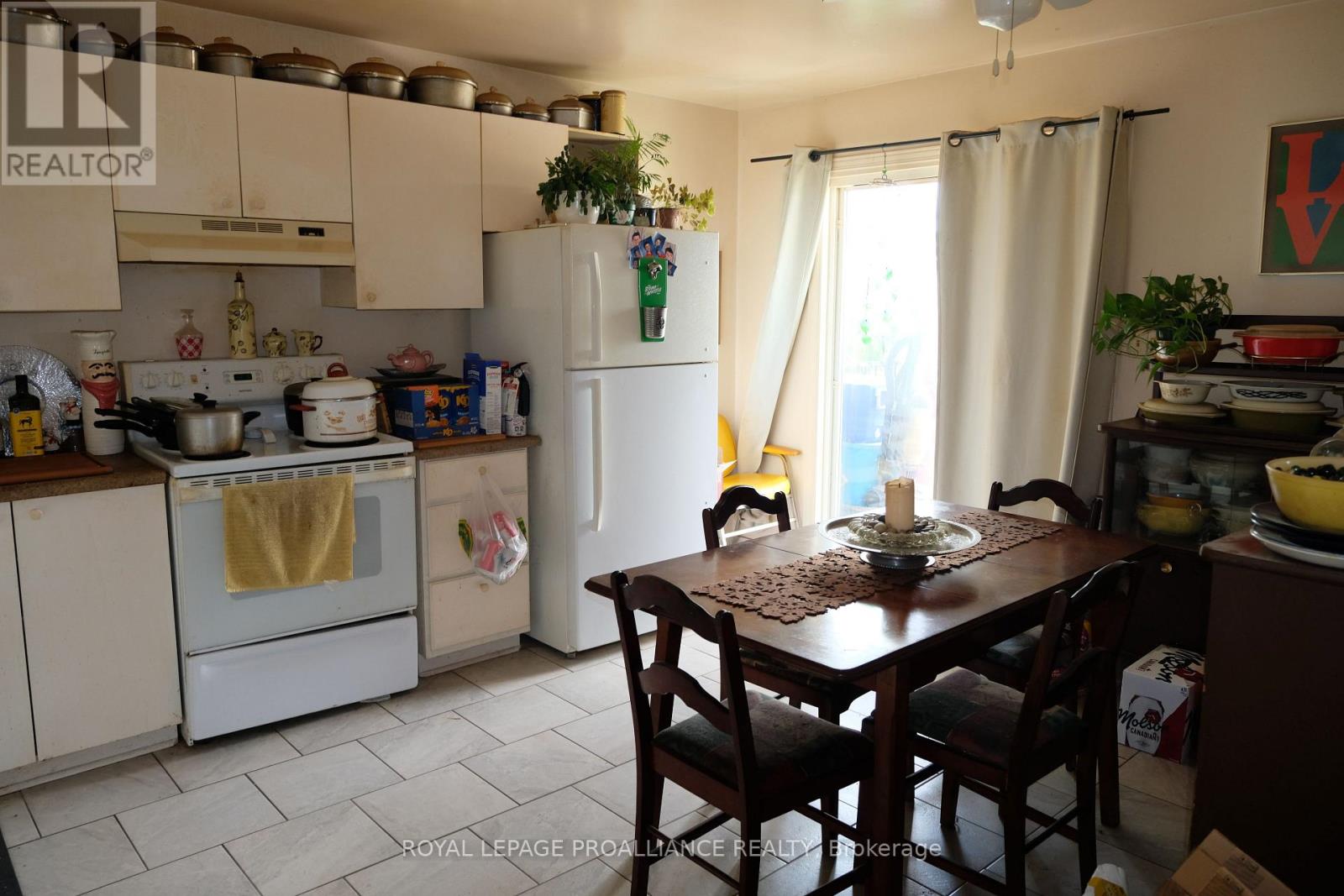 60 WALLBRIDGE CRESCENT - 21