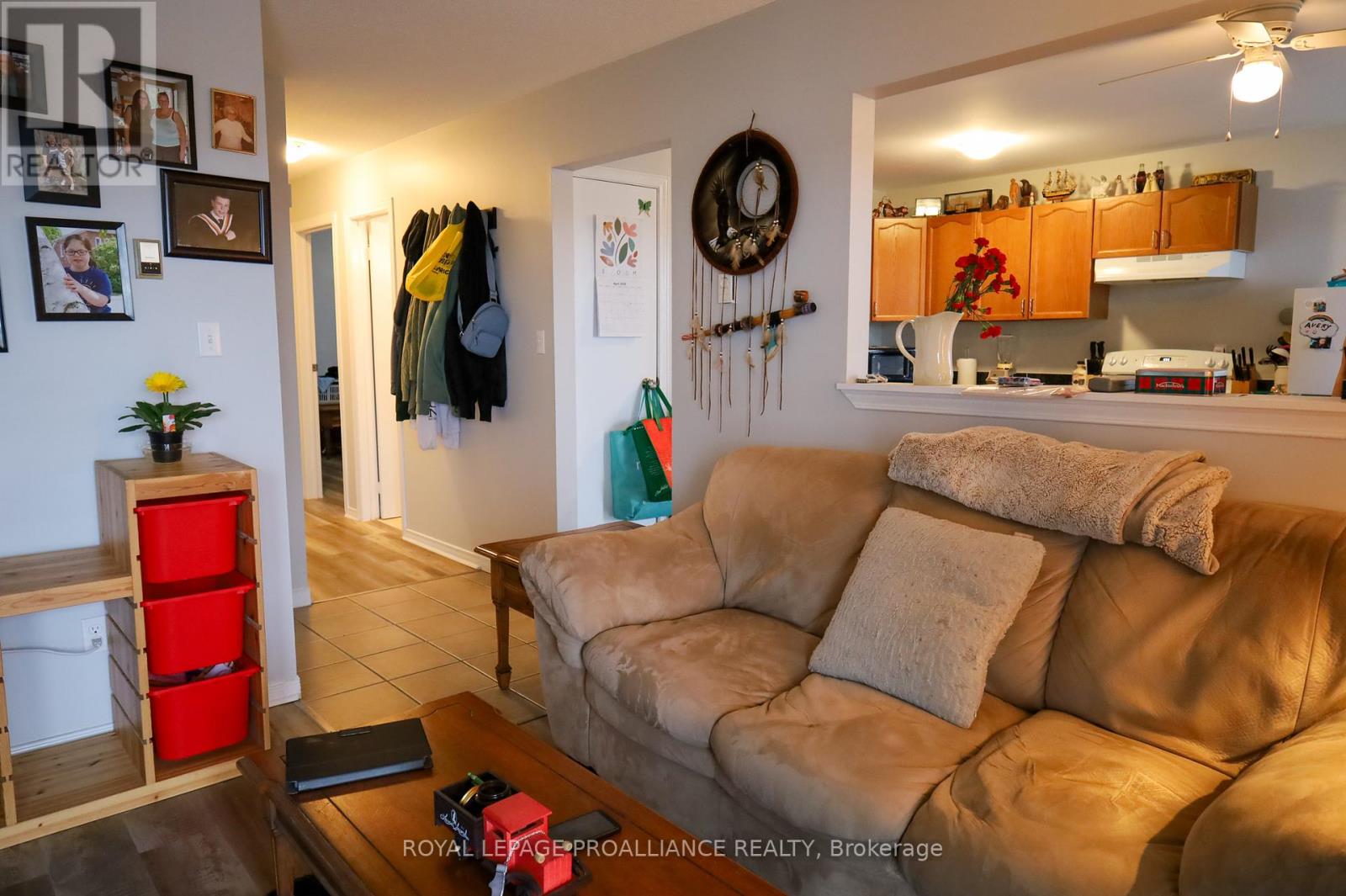 60 WALLBRIDGE CRESCENT - 33