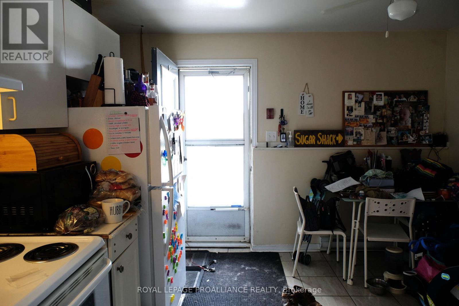 60 WALLBRIDGE CRESCENT - 8