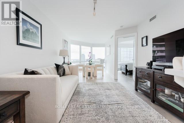Listing photo of 2219 - 1001 BAY STREET