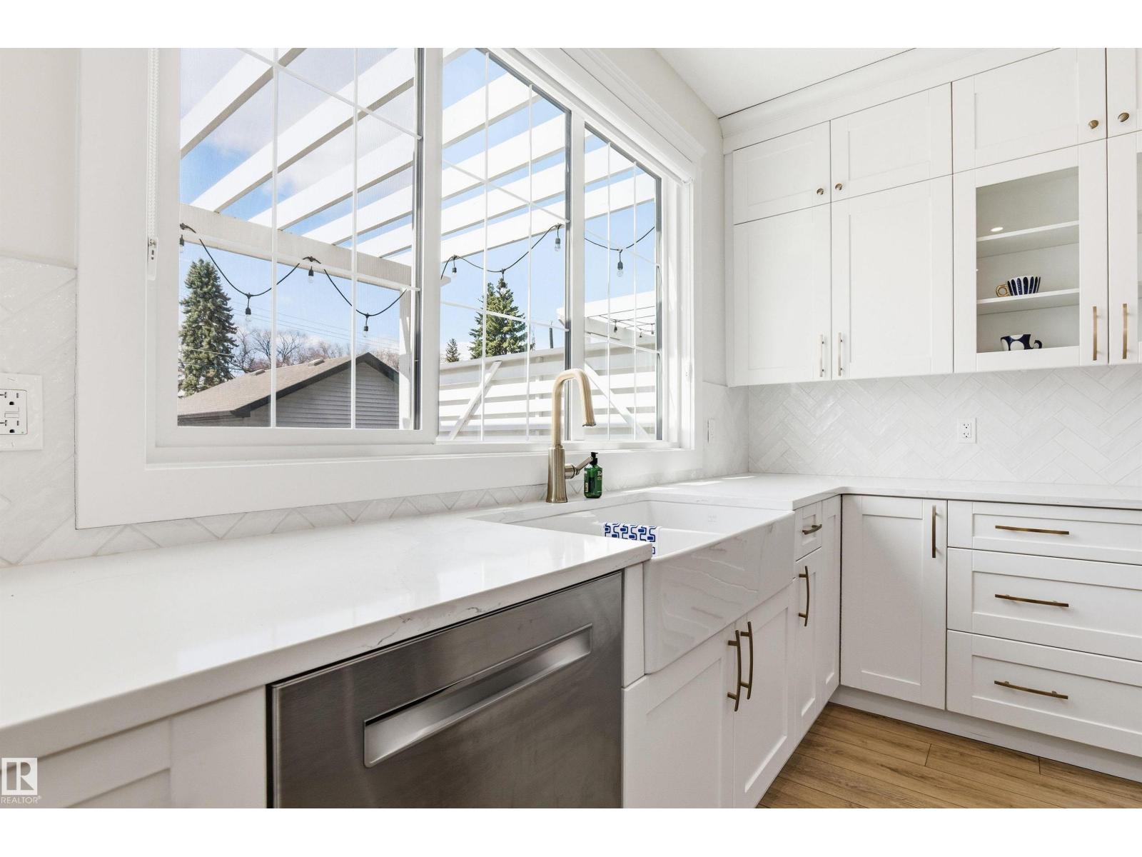 10430 143 ST NW, Edmonton