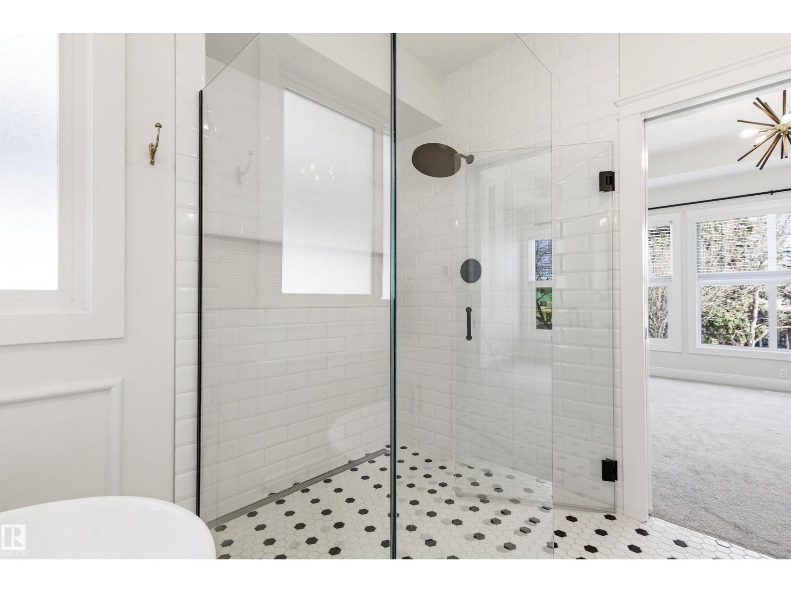 10430 143 ST NW, Edmonton