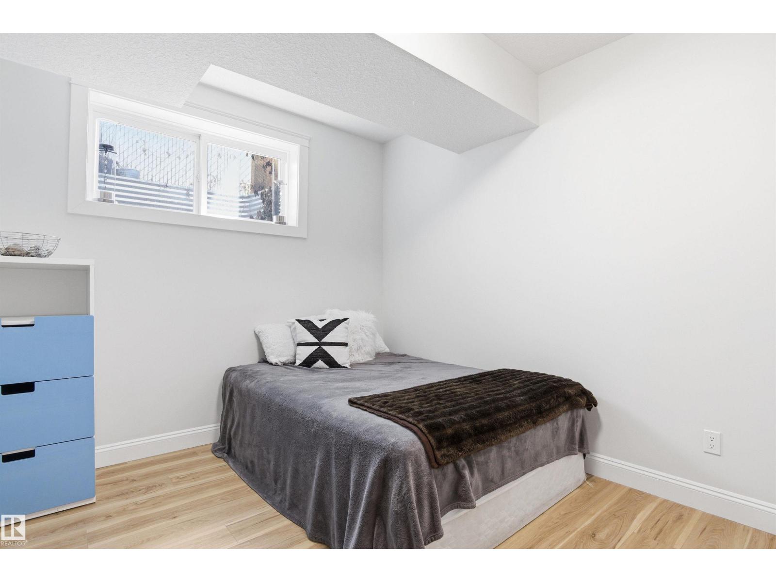 10430 143 ST NW, Edmonton