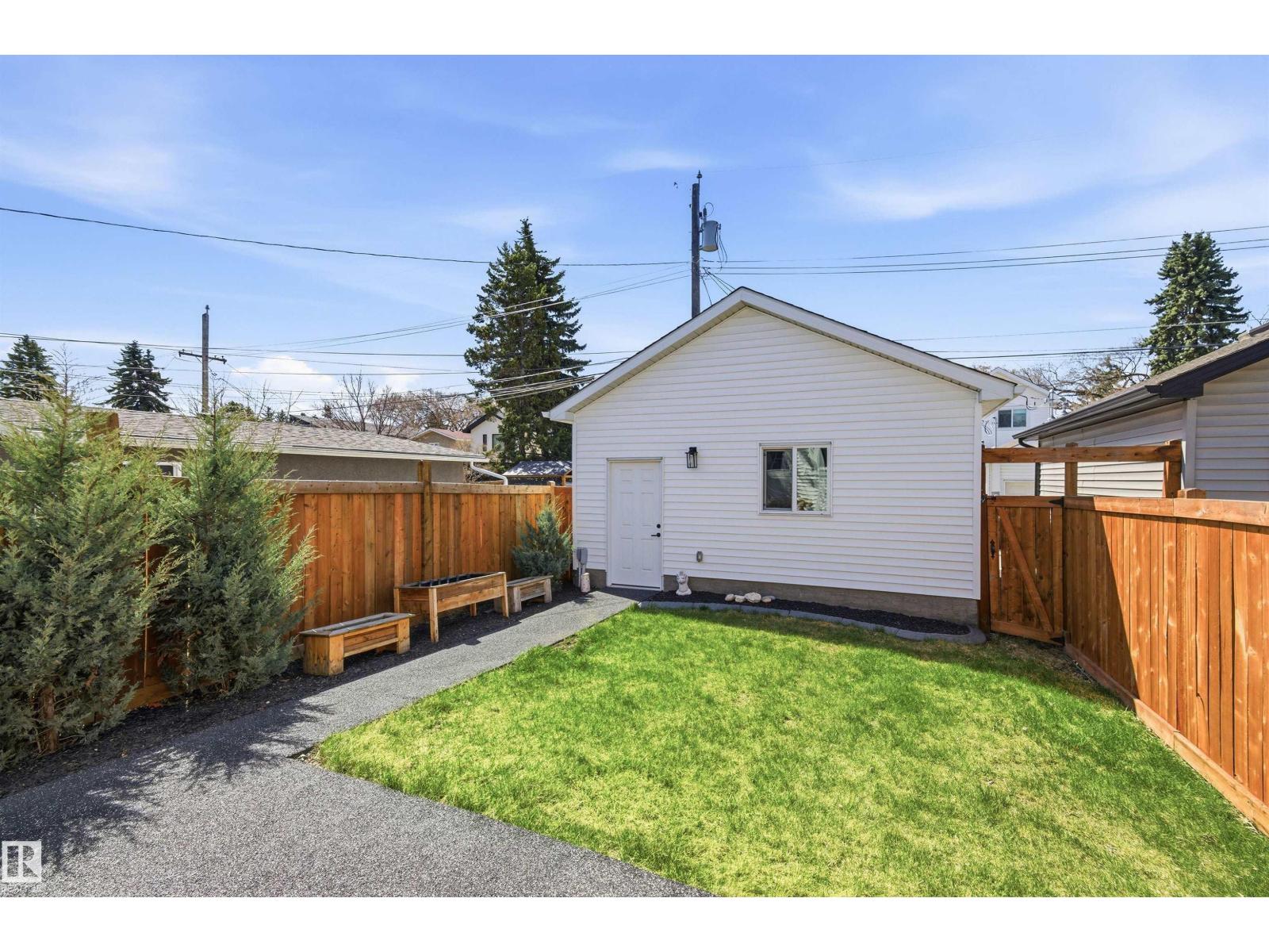 10430 143 ST NW, Edmonton