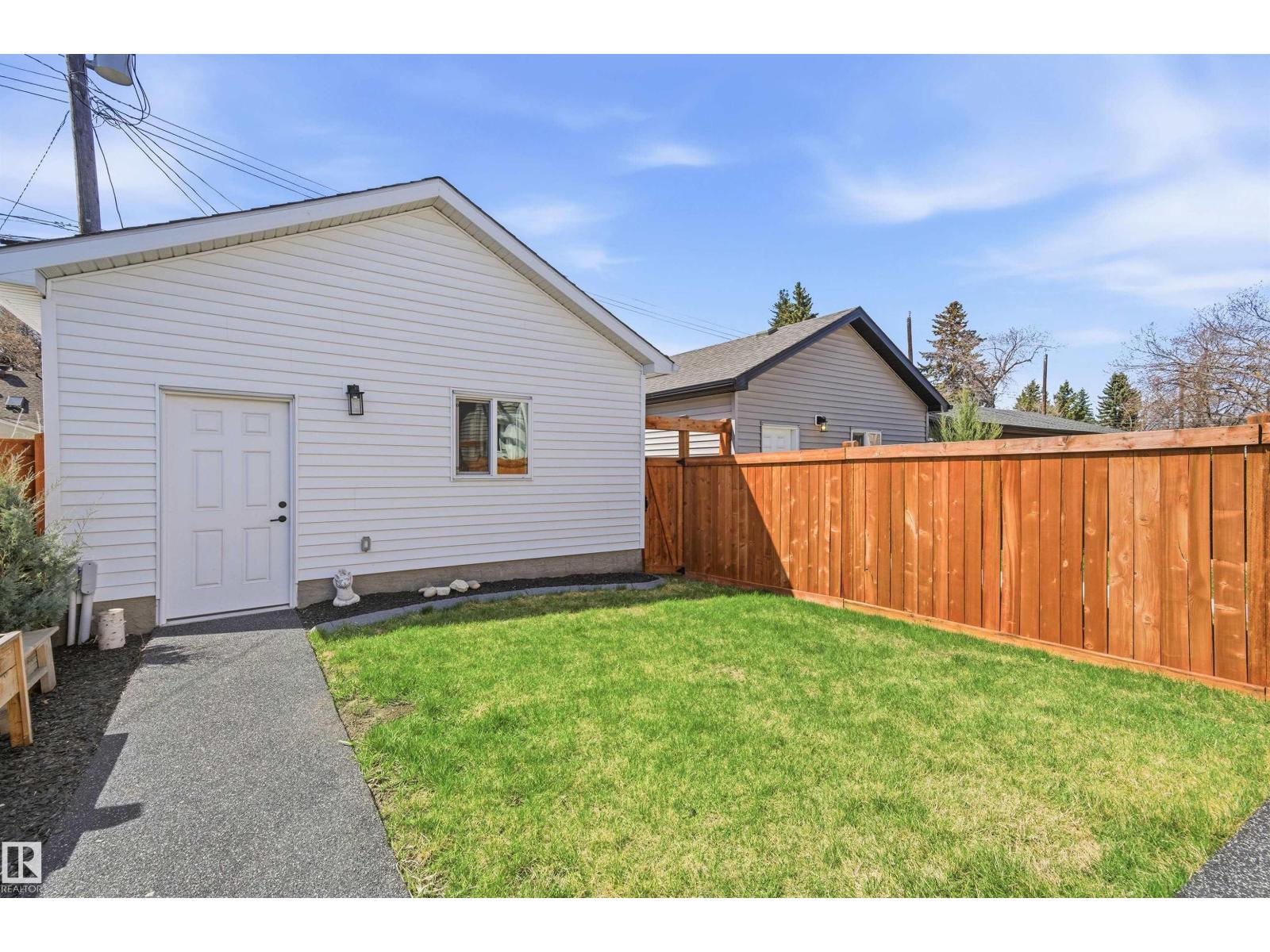 10430 143 ST NW, Edmonton