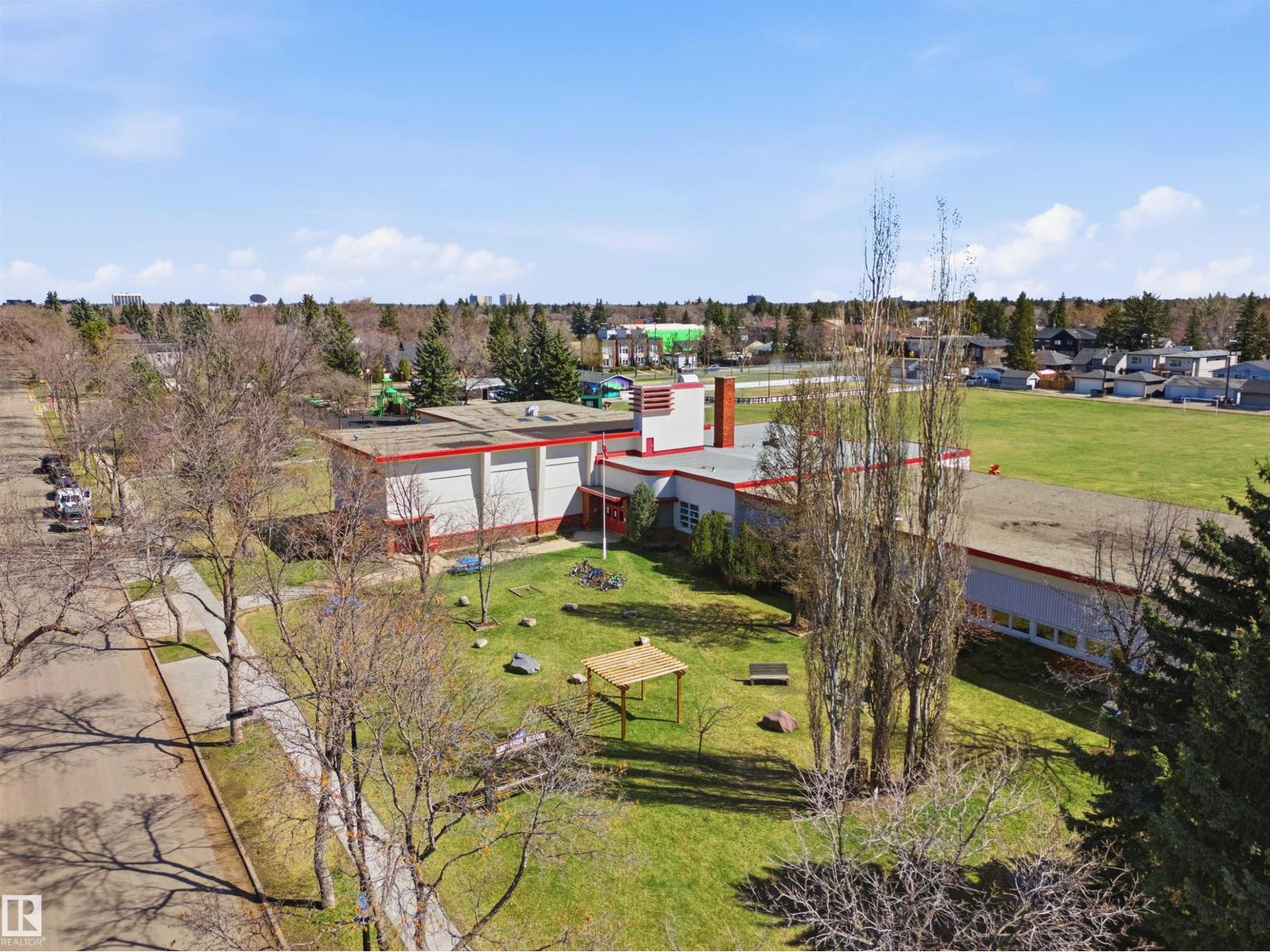 10430 143 ST NW, Edmonton