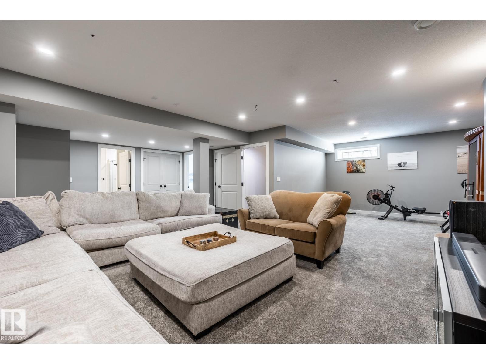 10923 130 ST NW, Edmonton