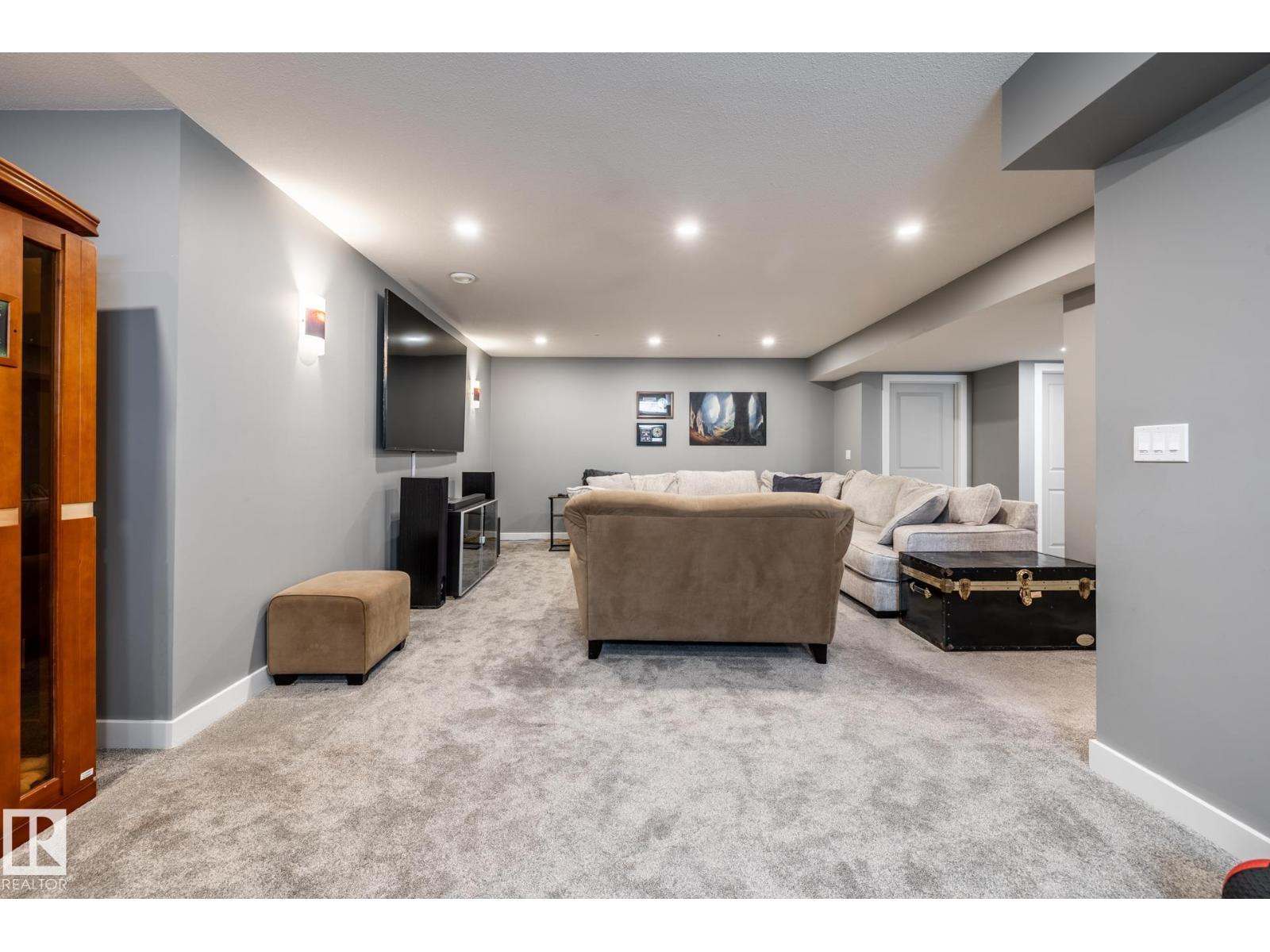 10923 130 ST NW, Edmonton