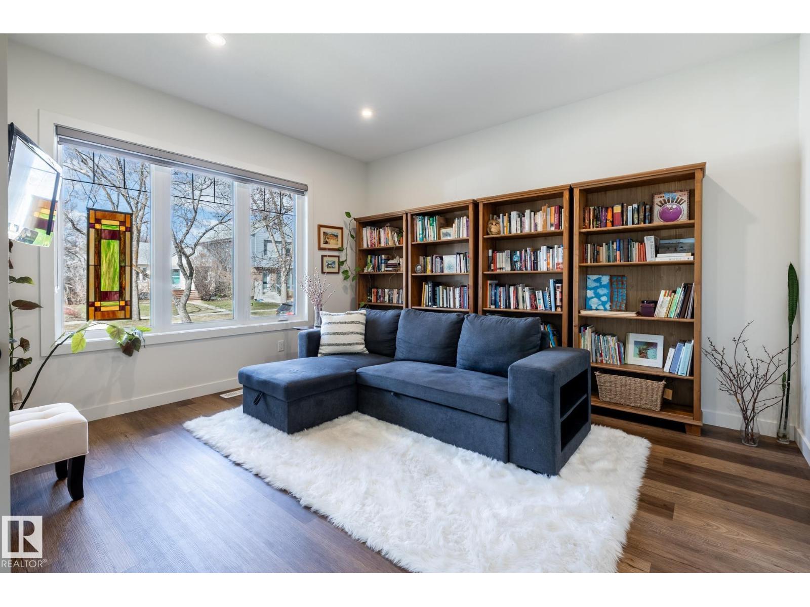 10923 130 ST NW, Edmonton
