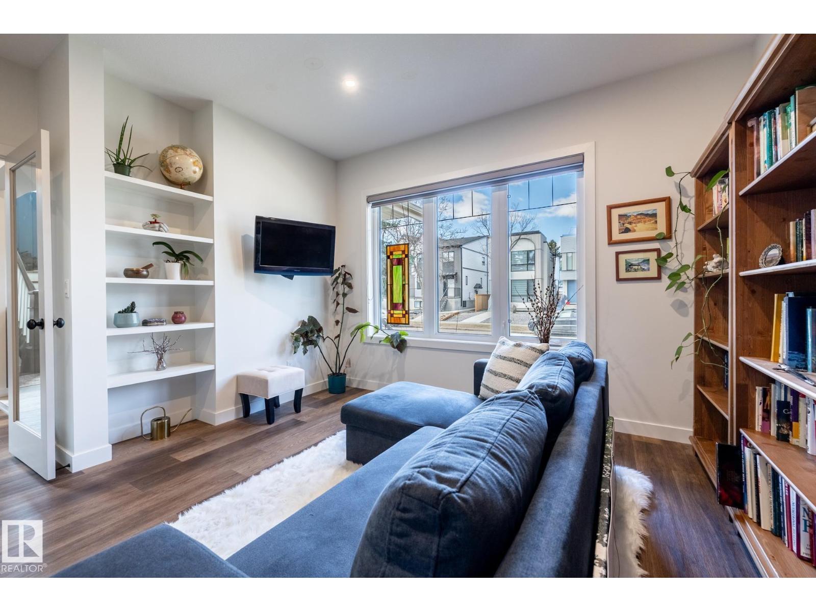 10923 130 ST NW, Edmonton