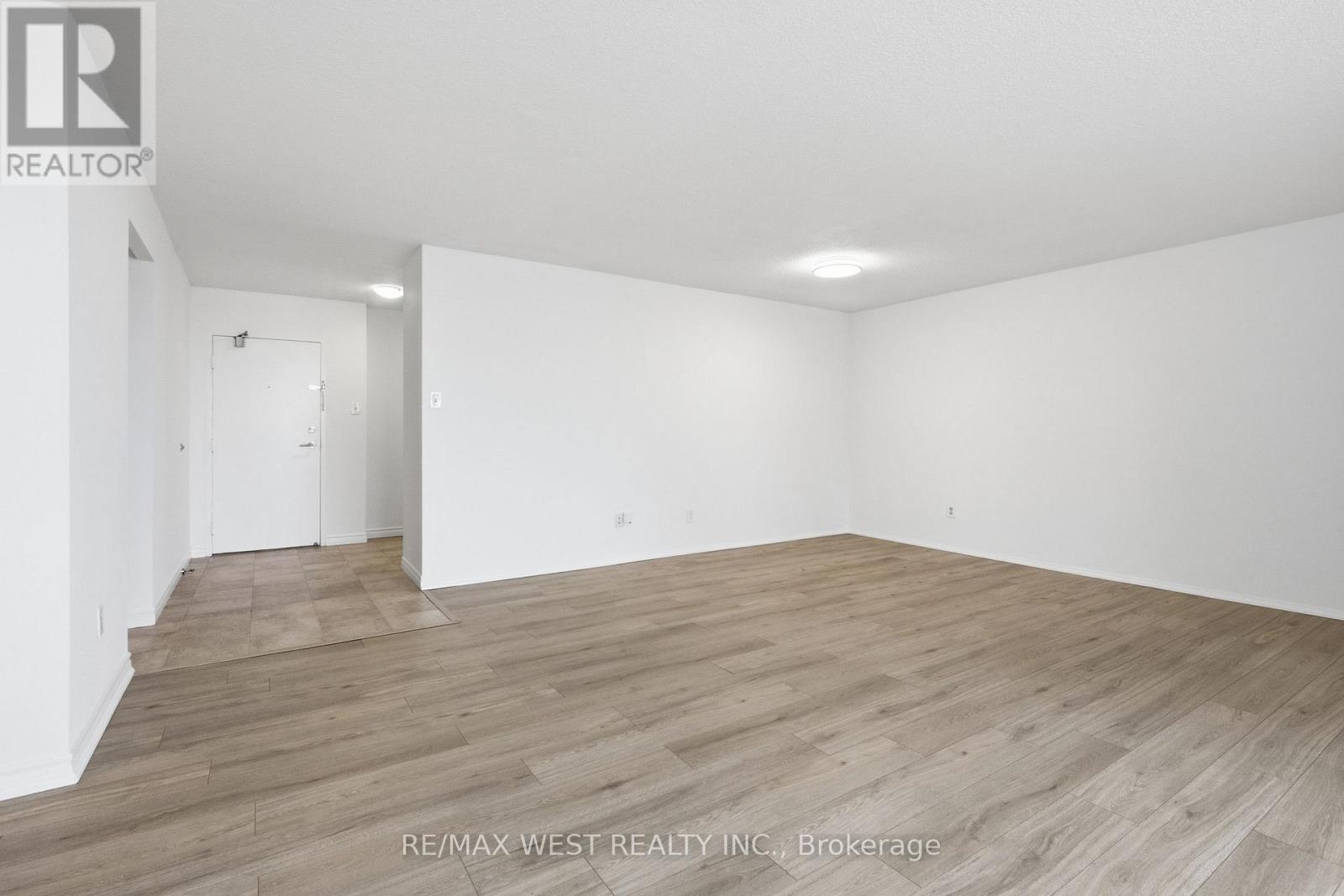 #401 1275 MARKHAM ROAD - 10