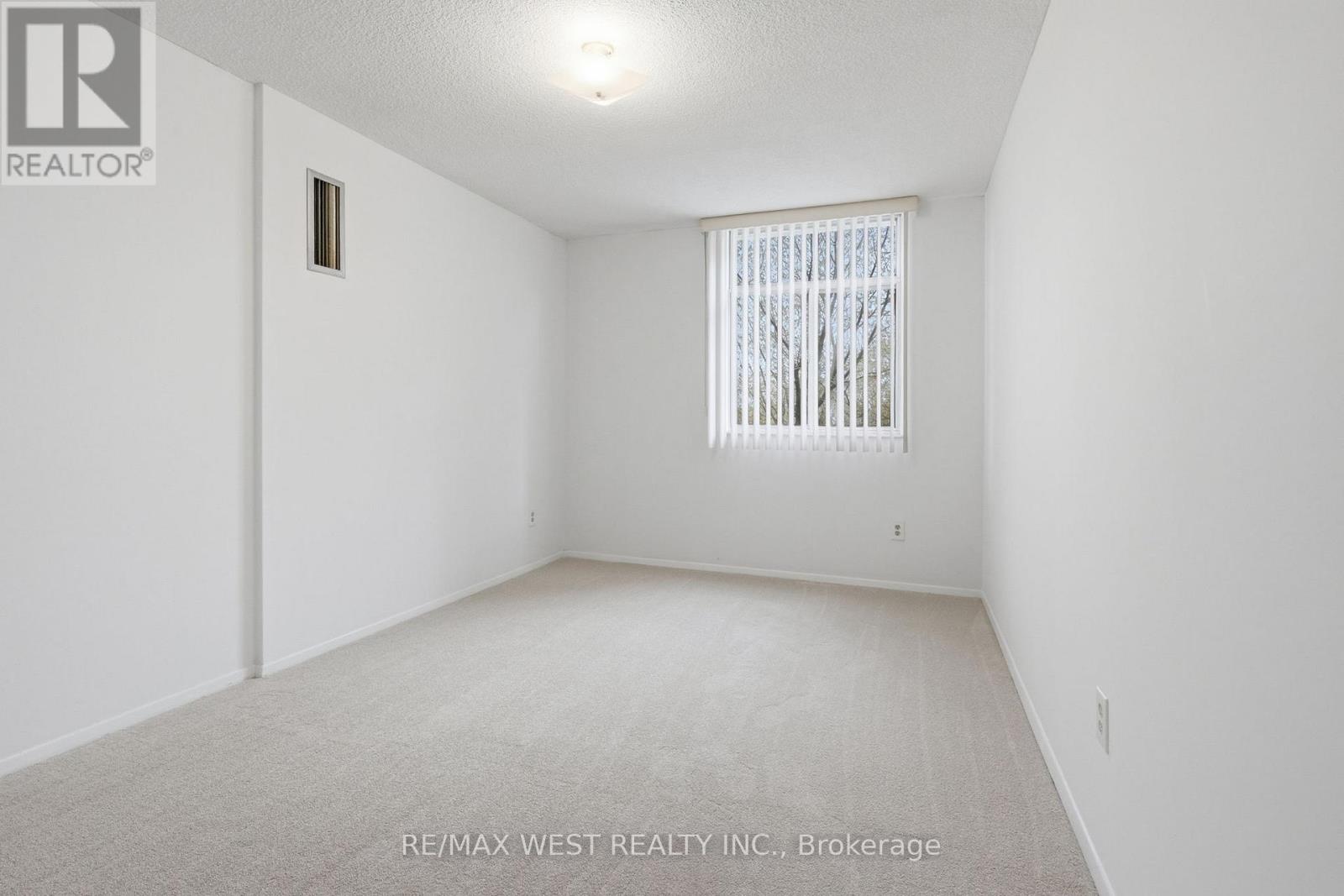 #401 1275 MARKHAM ROAD - 16