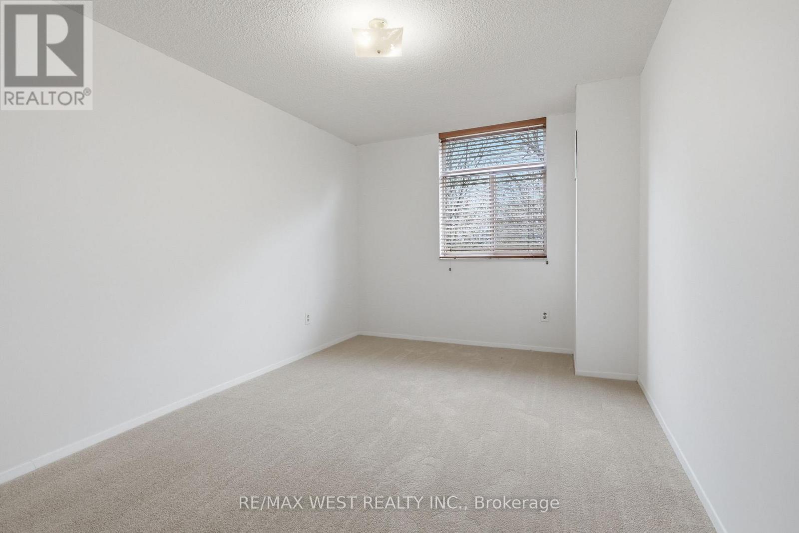 #401 1275 MARKHAM ROAD - 20