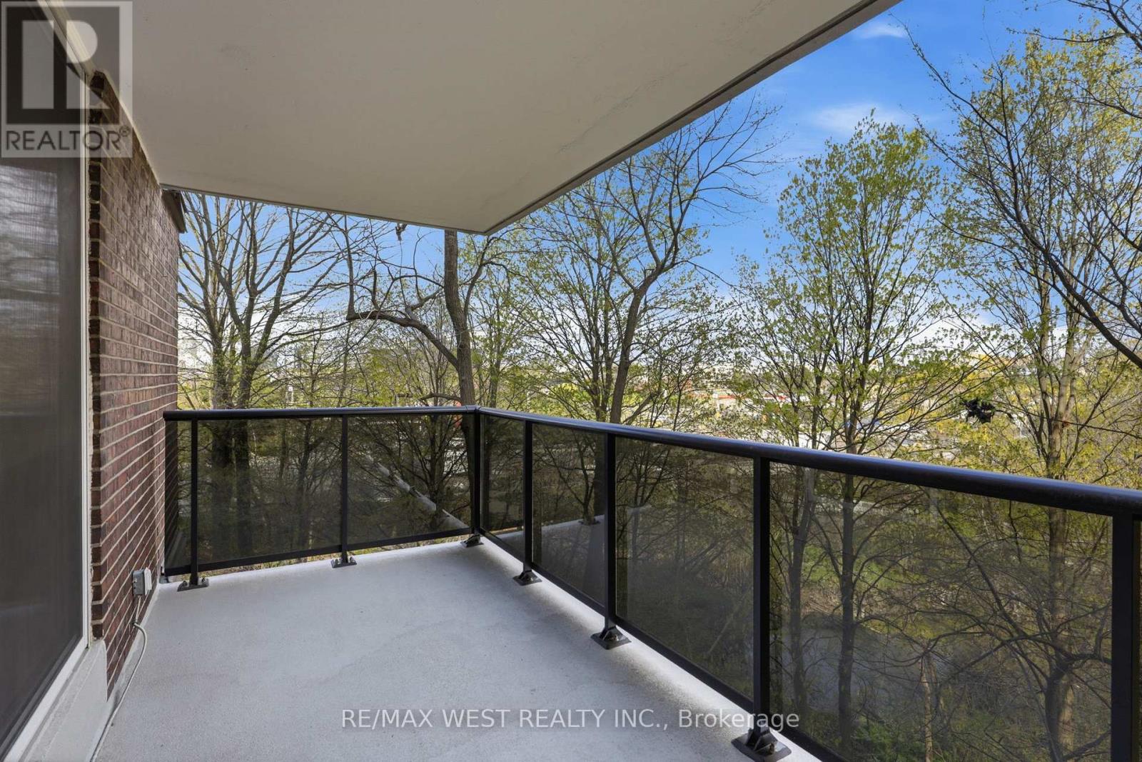 #401 1275 MARKHAM ROAD - 33