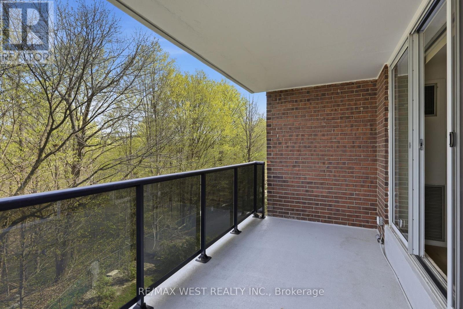 #401 1275 MARKHAM ROAD - 34