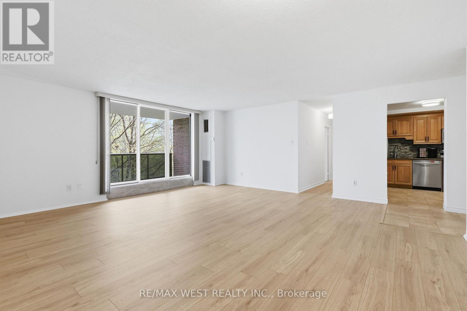 #401 1275 MARKHAM ROAD - 8