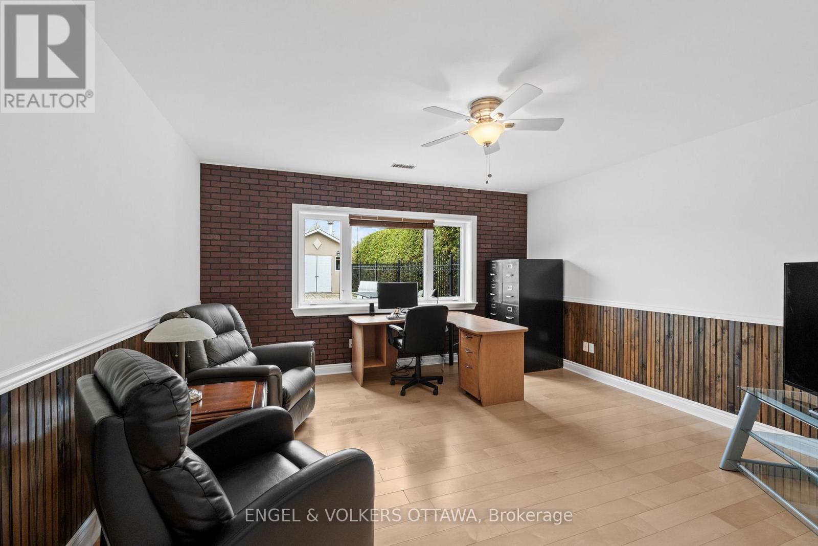 25 WINDING WAY - 34