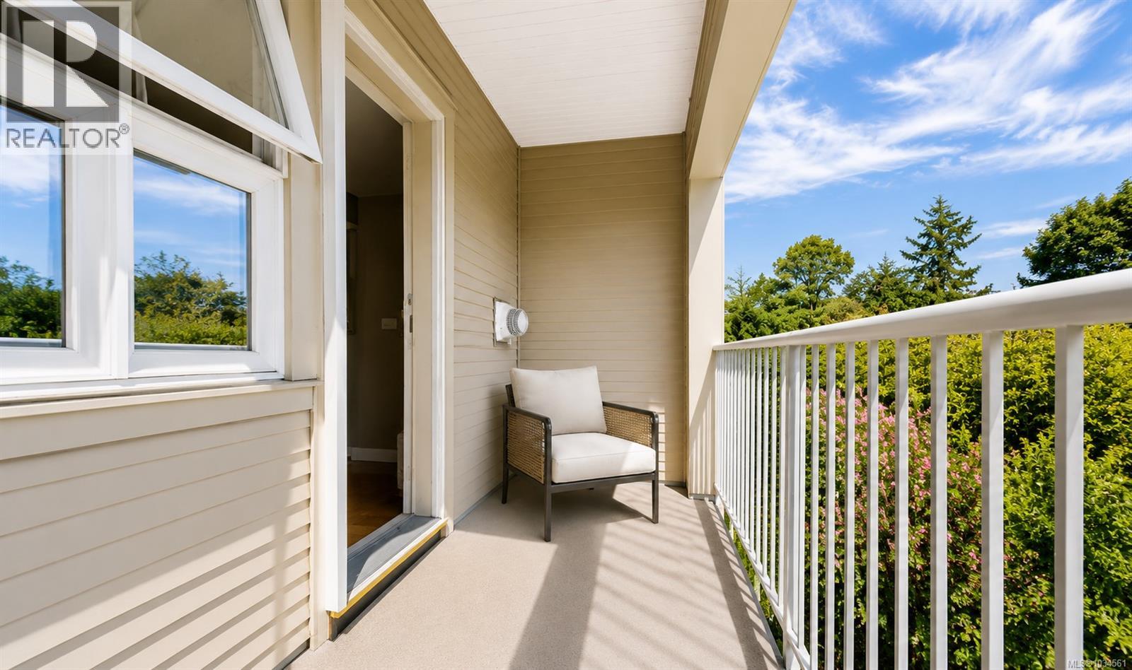 307 3010 Washington Avenue, Victoria